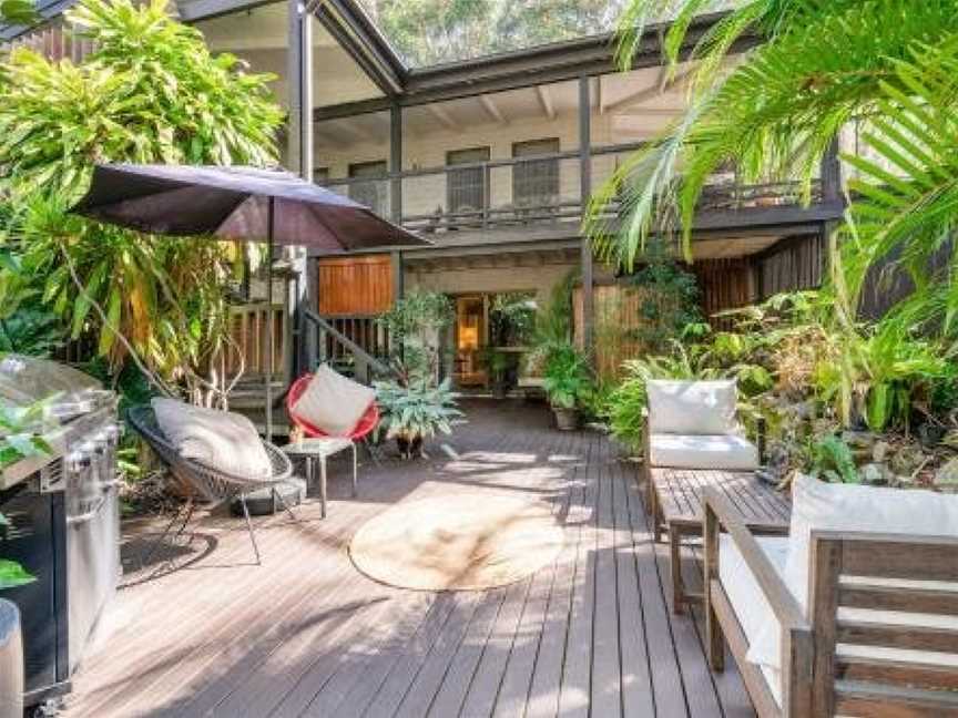 Noosa Hinterland Retreat, Accommodation in Tinbeerwah