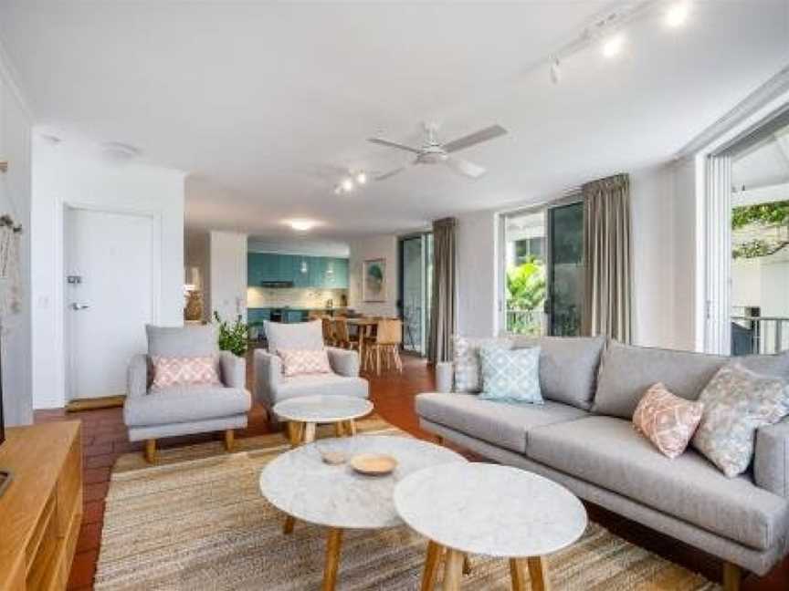 Modern & comfortable apartment close to the beach, Sunshine Beach, QLD