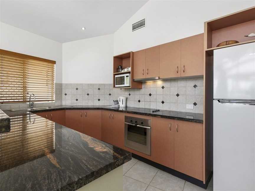 Beautiful North Facing River Views at Noosaville - Unit 4 Riverside 235 Gympie Tce, Noosaville, QLD