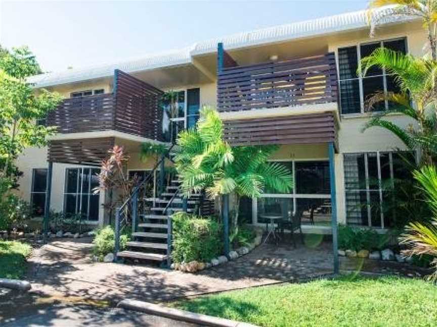 Port Douglas tropical apartments, Port Douglas, QLD