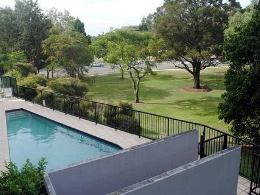 Inn on the Park Apartments, Toowong, QLD