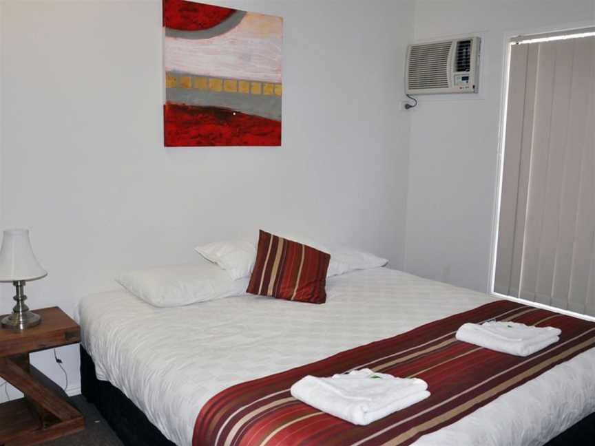 Palm Waters Holiday Villas, North Ward, QLD