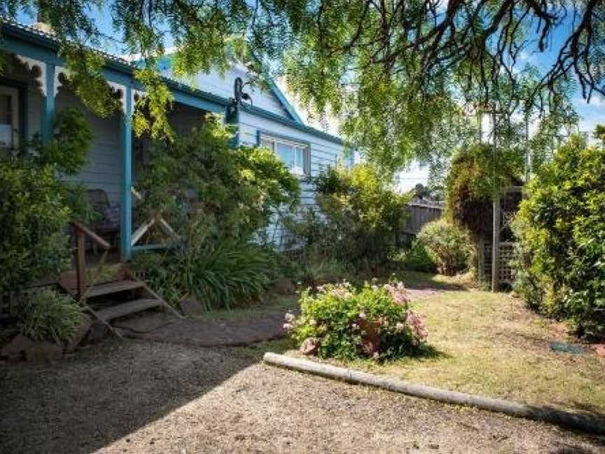 Pettit Cottage, Swansea, TAS