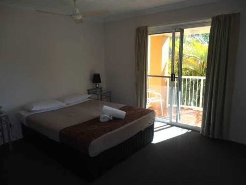 REGENT COURT HOLIDAY APARTMENTS, Tugun, QLD