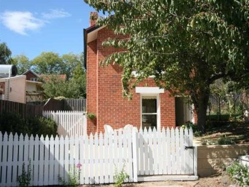 Annies Garden Cottage, South Hobart, TAS