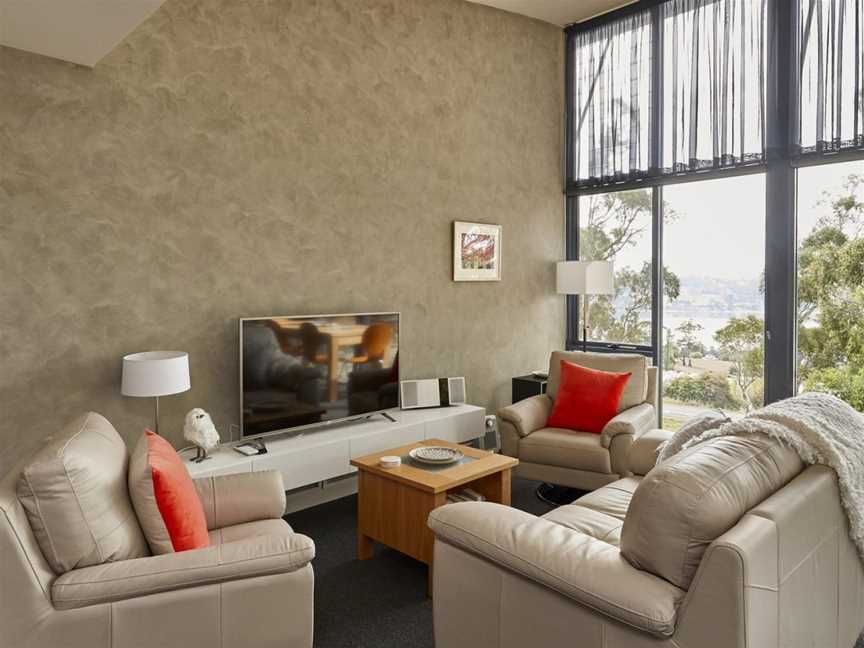 Tamar River Apartments, Grindelwald, TAS