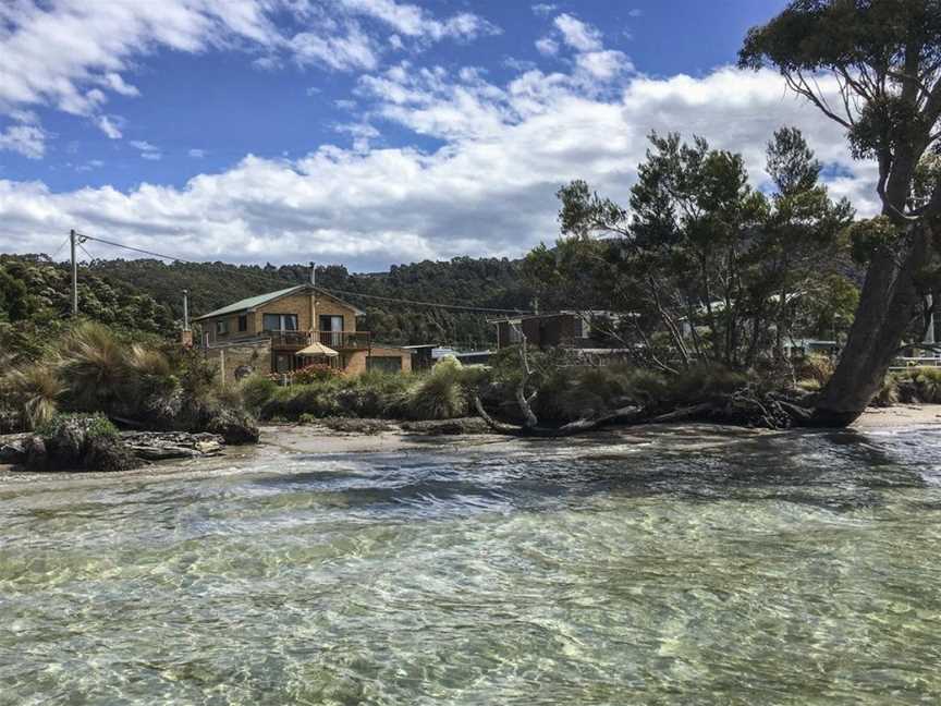 Burilda Waters Holiday House, Port Arthur, TAS