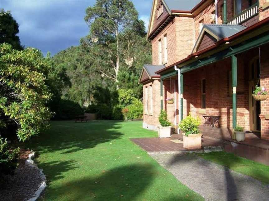 Penghana Bed and Breakfast, Queenstown, TAS