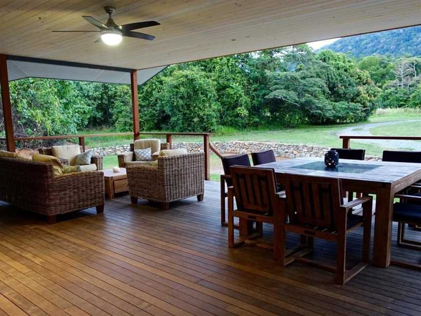 Coconut Beach House, Cape Tribulation, QLD