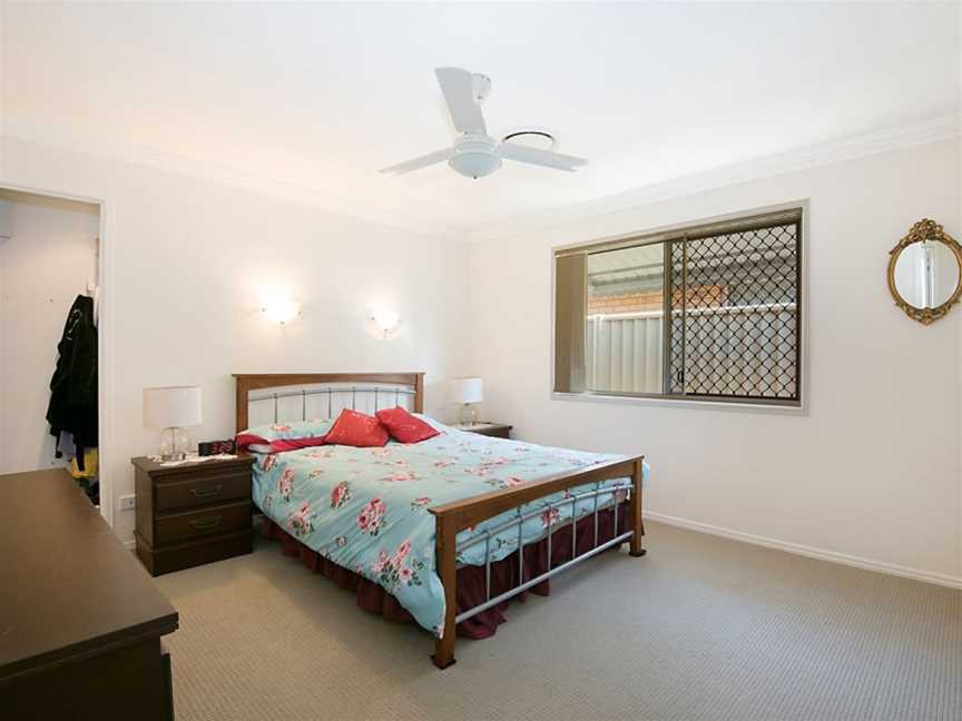 Central Redcliffe Holiday House, Scarborough, QLD