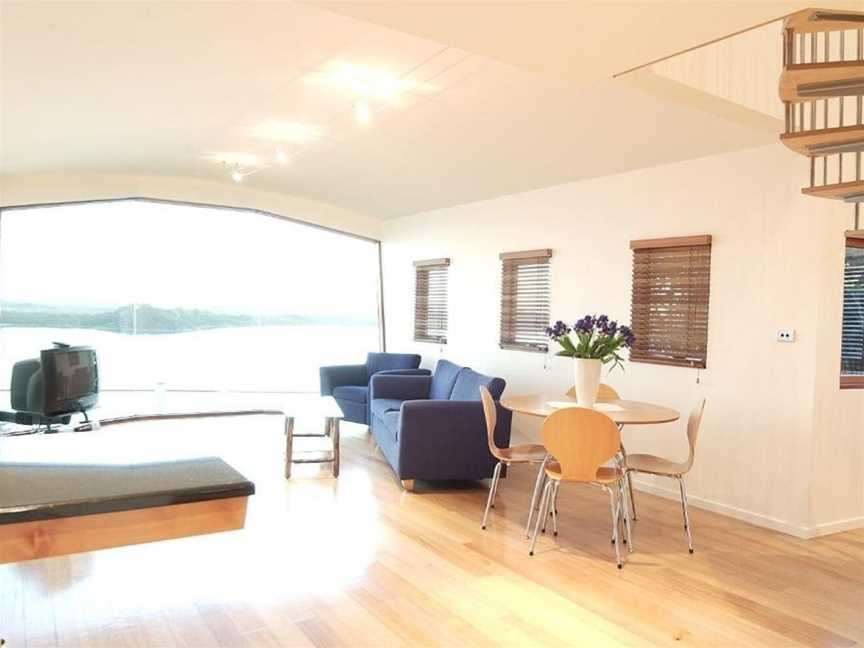 Wheelhouse Apartments, Strahan, TAS