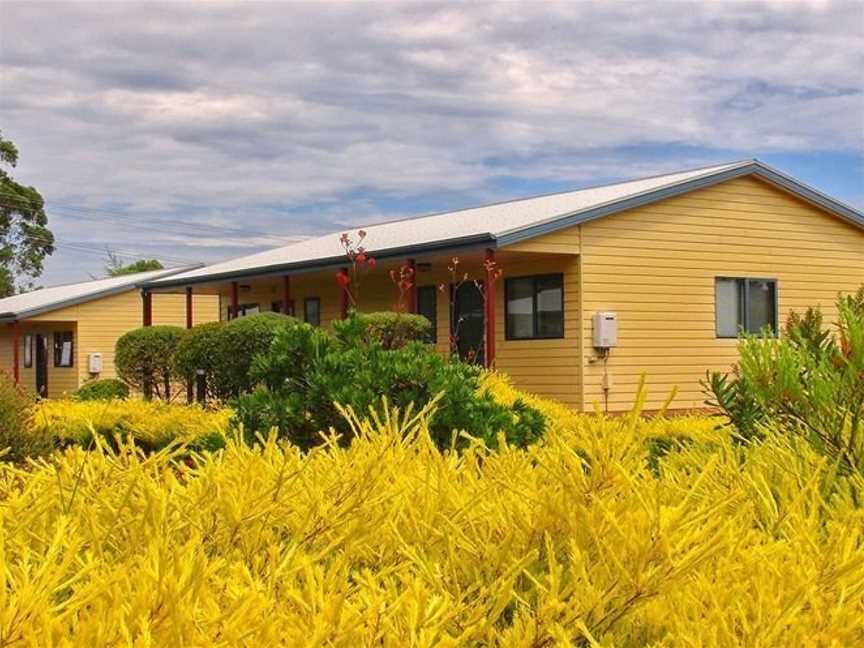 Marsden Court Apartments Now incorporating Marsden Court and Sharonlee Strahan Villas, Accommodation in Strahan