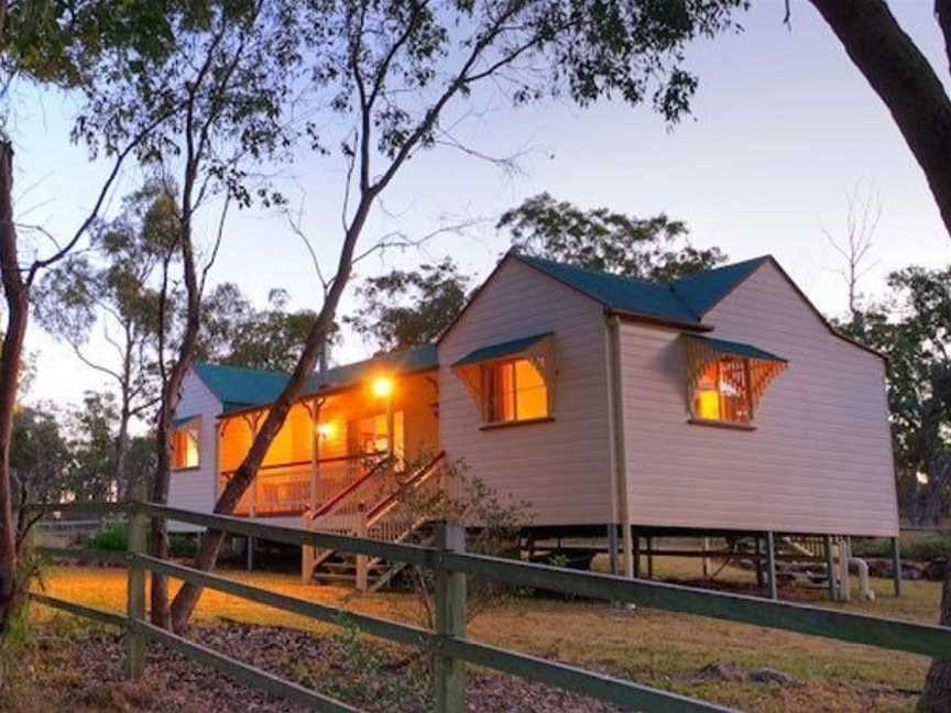 Accommodation Creek Cottages & Sundown View Suites, Ballandean, QLD