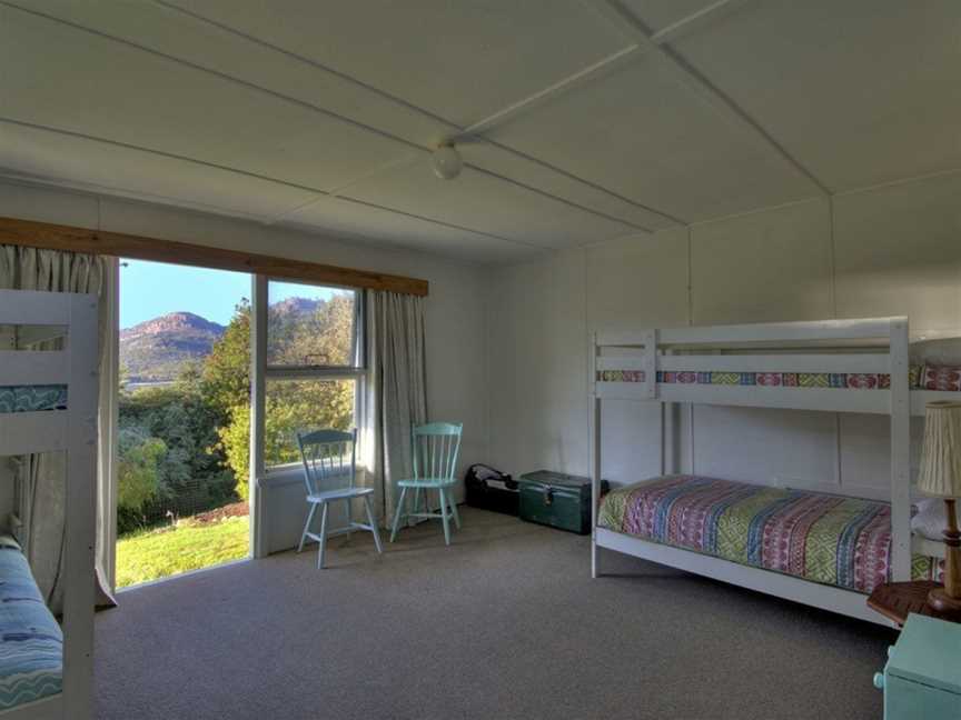 Freycinet Beachfront Retreat, Coles Bay, TAS