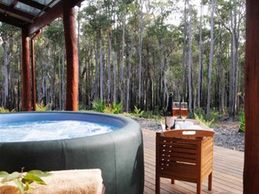 Jarrah Grove Retreat, Accommodation in Rosa Glen