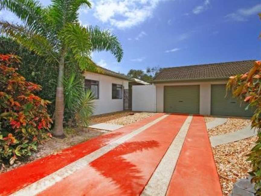 6 Petrie Ave, Marcoola, Pet Friendly, Linen supplied, Marcoola, QLD