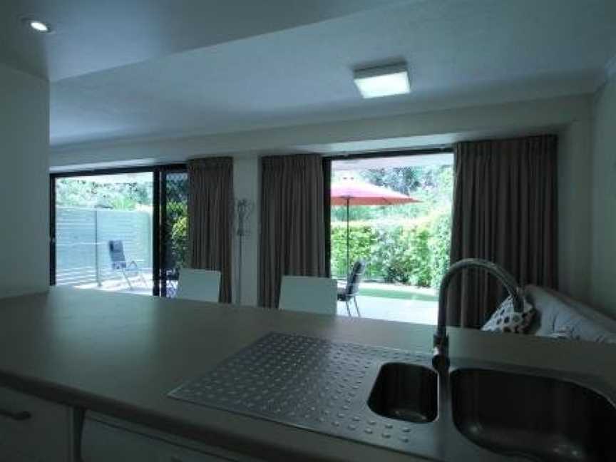 La Mer Holiday Apartments, Mooloolaba, QLD