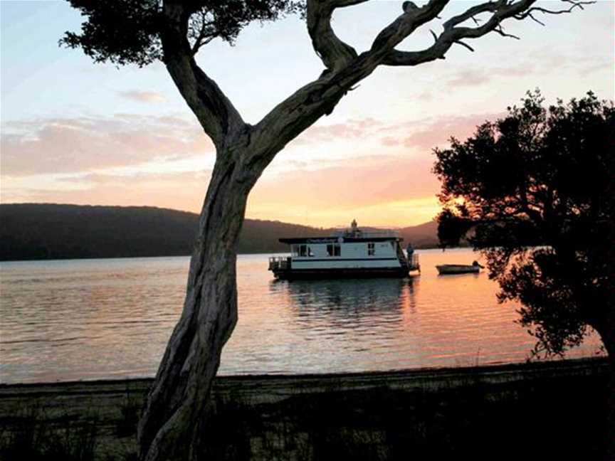 Houseboat Holidays WA, Accommodation in Walpole