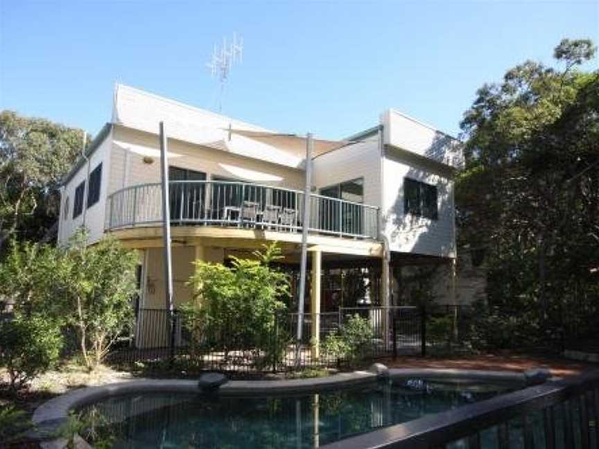 20 Orania Court - Spacious home with swimming pool, Rainbow Beach, QLD