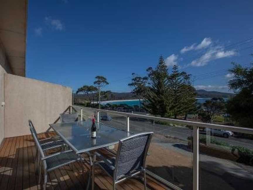 Seaview Apartment, Binalong Bay, TAS