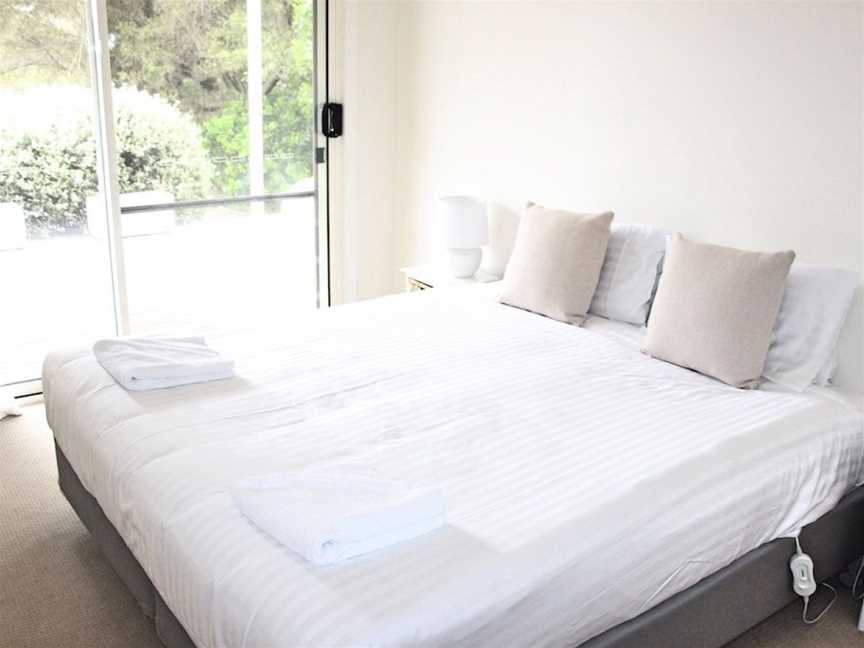 Seaview Apartment, Binalong Bay, TAS