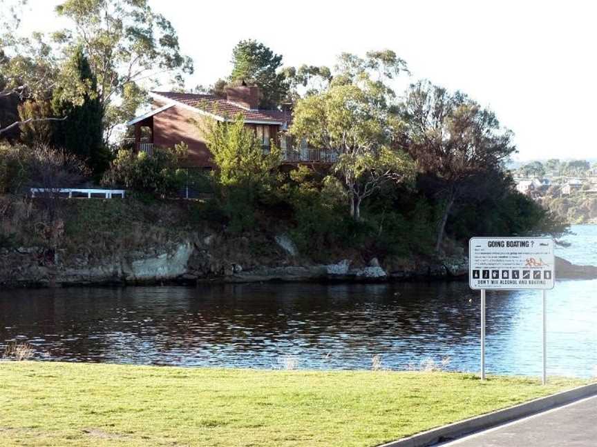 Derwent Retreat, Austins Ferry, TAS