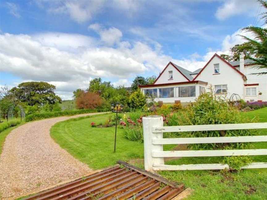 Roslyn House B&B, Accommodation in Bushy Park