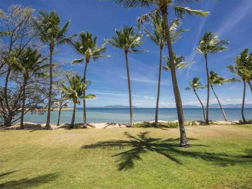 Pure Magnetic Villa 4, Nelly Bay, QLD