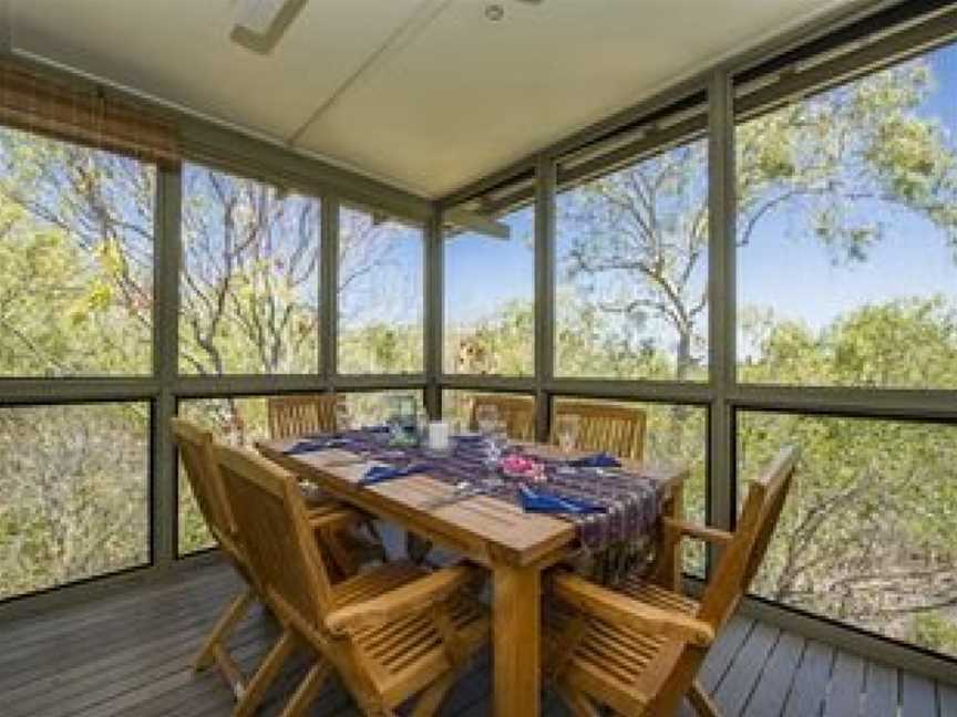 Twin Cottages, Picnic Bay, QLD