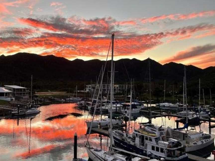 Absolute Waterfront Magnetic Island, Nelly Bay, QLD