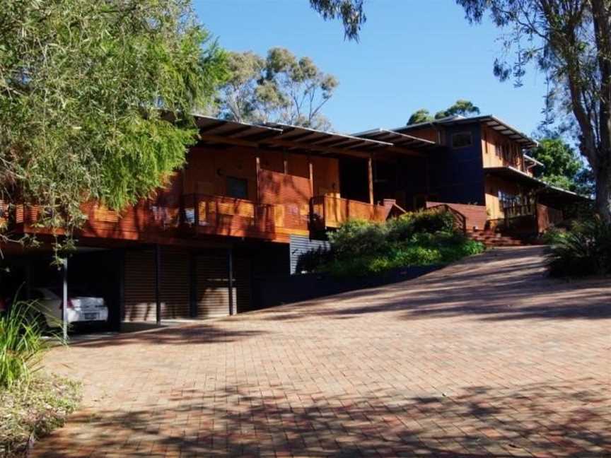 Leatherwood Lodge, Brookfield, QLD