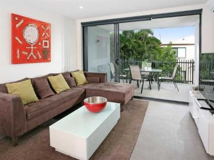 Back of the Block Bulimba - Executive 3BR Bulimba apartment with leafy outlook, Bulimba, QLD