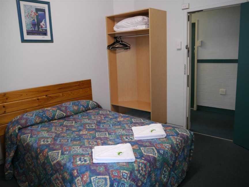 Acacia Inner City Inn, Accommodation in Spring Hill