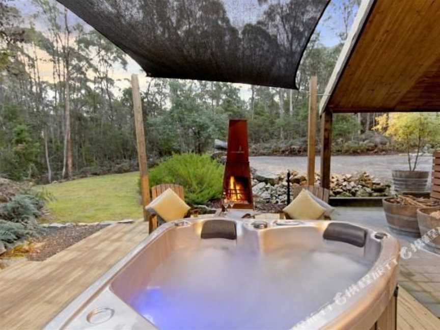 Falls River Luxury Accommodation, Red Hills, TAS