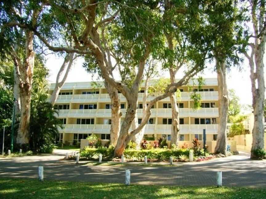 Marlin Waters Beachfront Apartments, Palm Cove, QLD