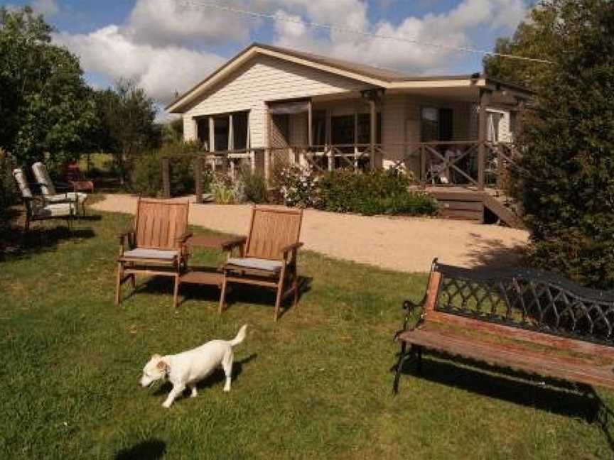 Emerald Hills Cottage, Koonwarra, VIC