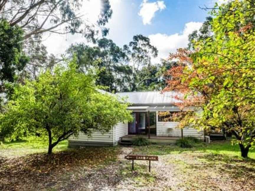 Cedarwood Cottage, Benwerrin, VIC