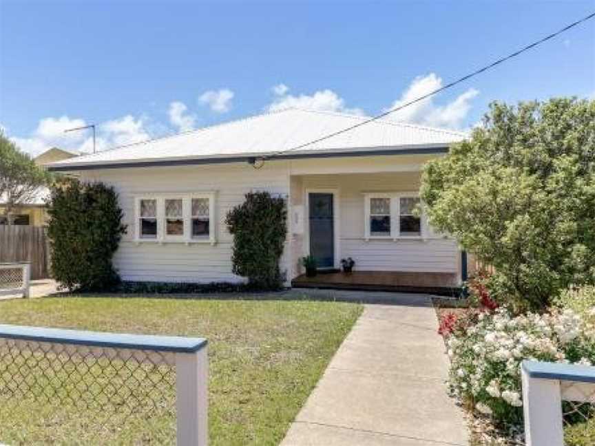 Beacon Cottage, Lake Tyers Beach, VIC