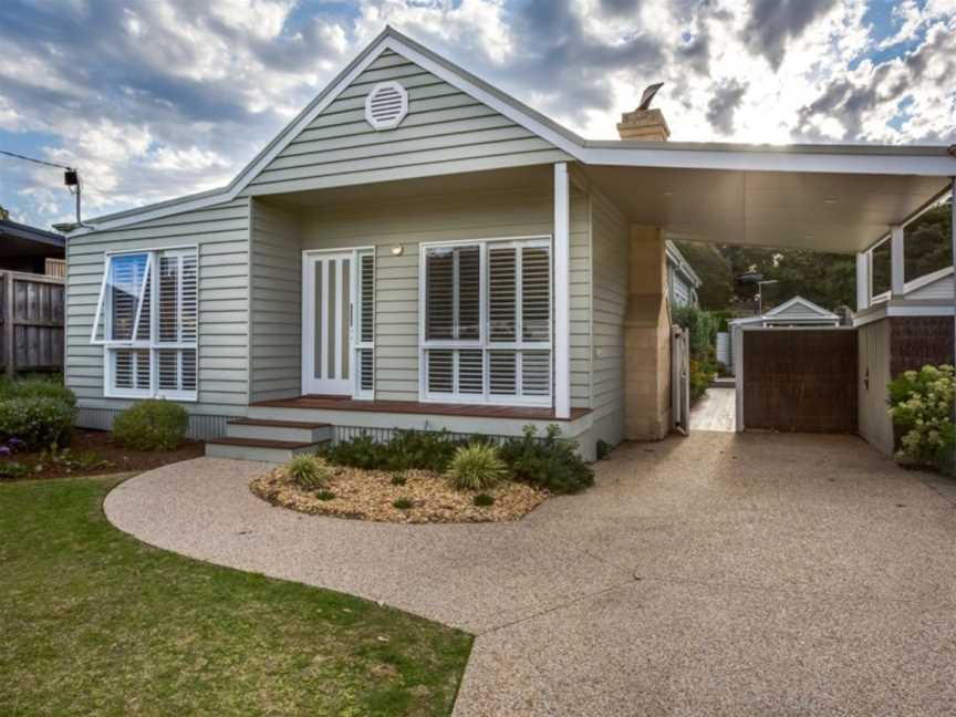 Cute Cottage on Cain - beach at end of street, Rye, VIC