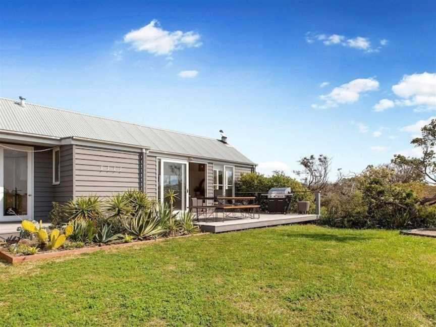 Dimmicks Retreat: 300m to beach, Blairgowrie, VIC