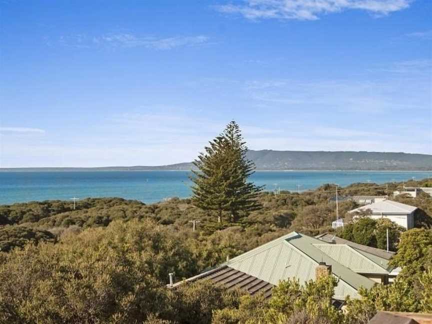 BREEZY BAY VIEWS, Rye, VIC