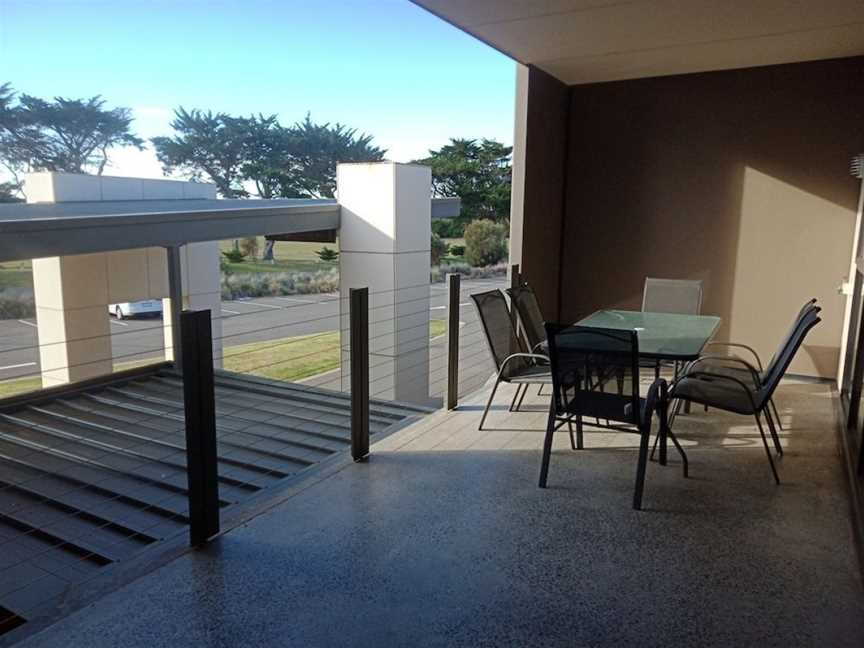 Barwon Heads apartment, Connewarre, VIC