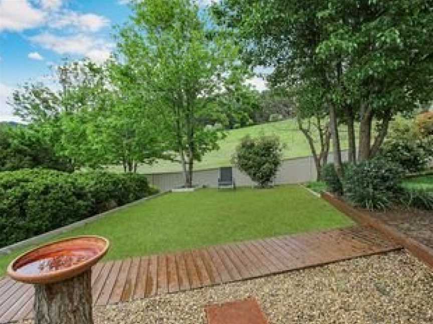 Alpine Vista - Short walk to town centre, Bright, VIC