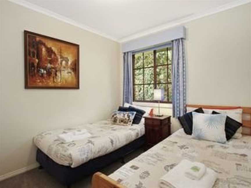 Kookaburra's Nook - pet friendly with pool, Bright, VIC