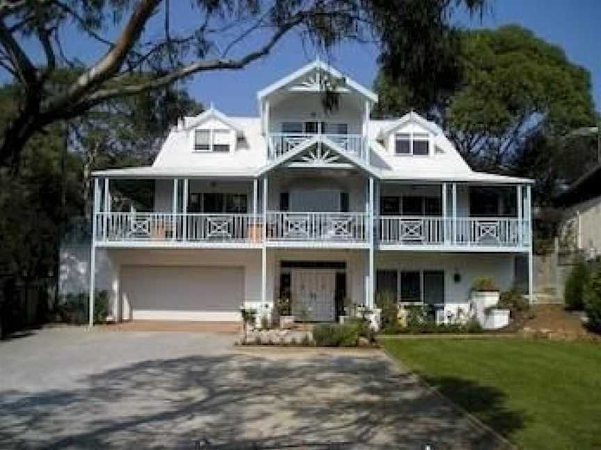 Silver Waters Bed & Breakfast, Cowes, VIC