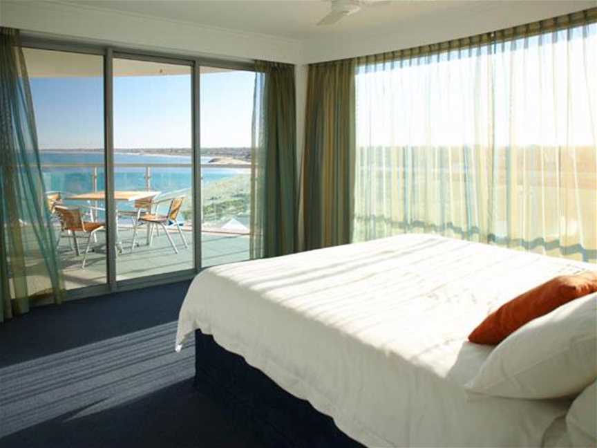 Seashells Mandurah, Accommodation in Mandurah