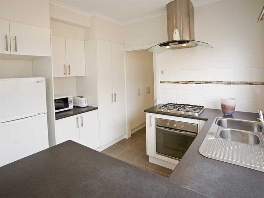 Serviced Houses City Condo, Gowanbrae, VIC