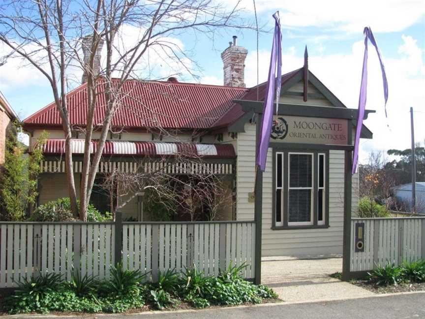 MOONGATE ACCOMMODATION, Hepburn Springs, VIC