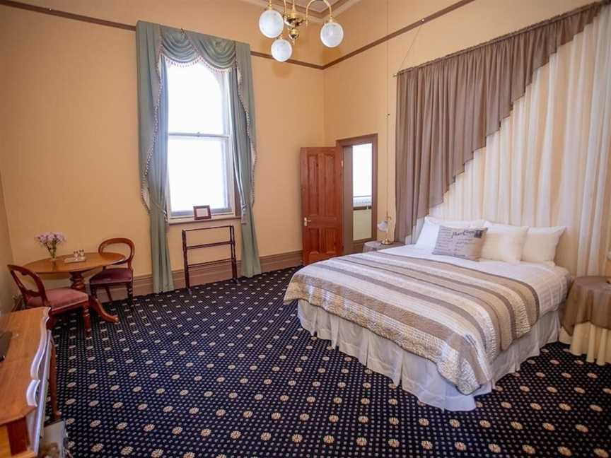 Clocktower Suites, Echuca, VIC