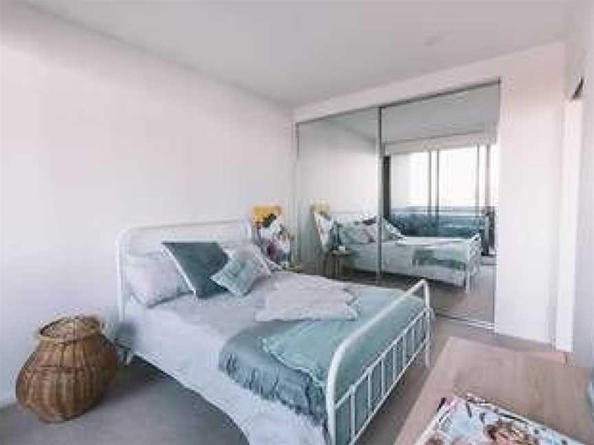 Minutes from CBD Designer Apartment, Docklands, VIC